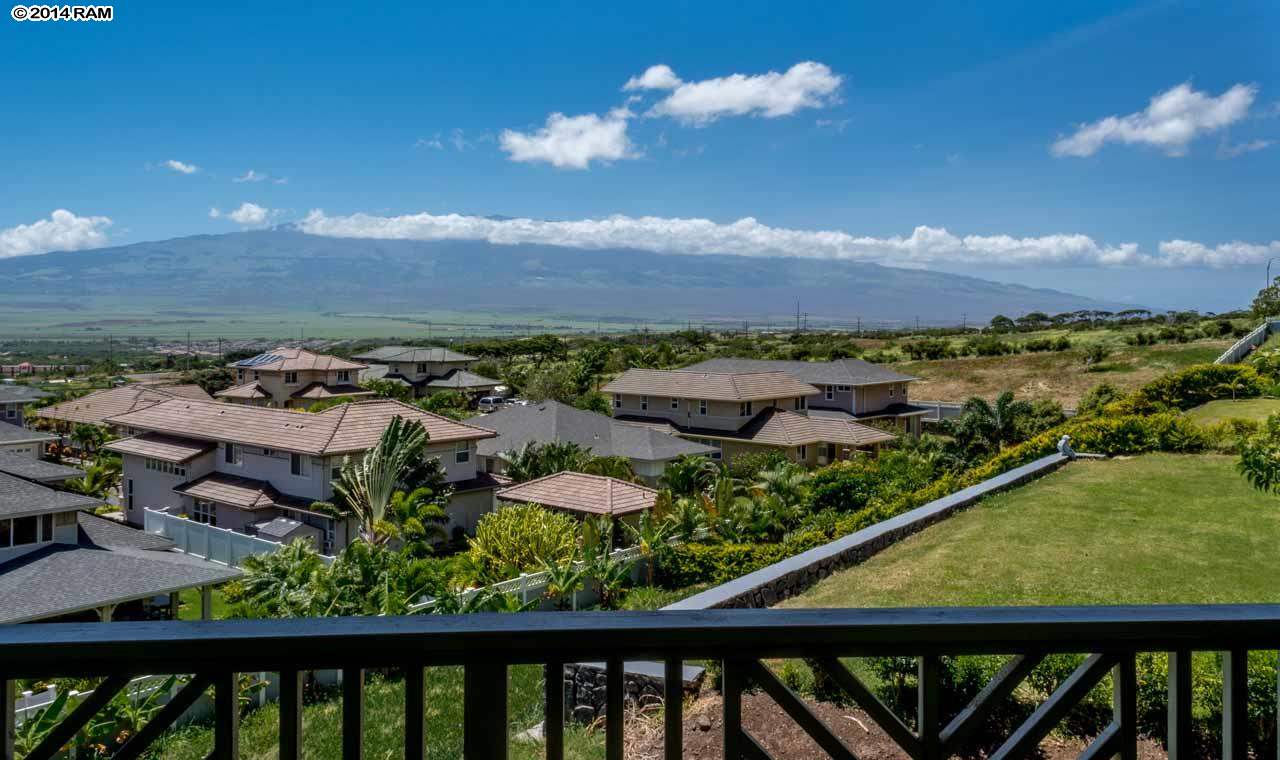 Photo 3 of  10 Leoole Way, Wailuku, Maui, Hawaii