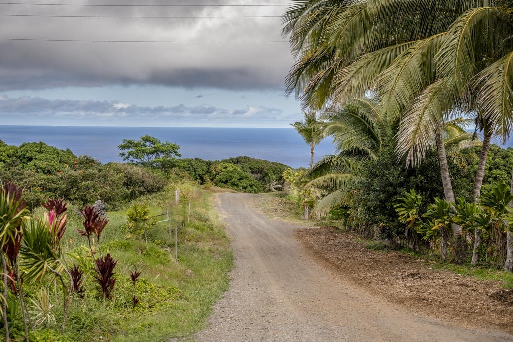 Photo 3 of  320 Hanauana Rd, Haiku, Maui, Hawaii