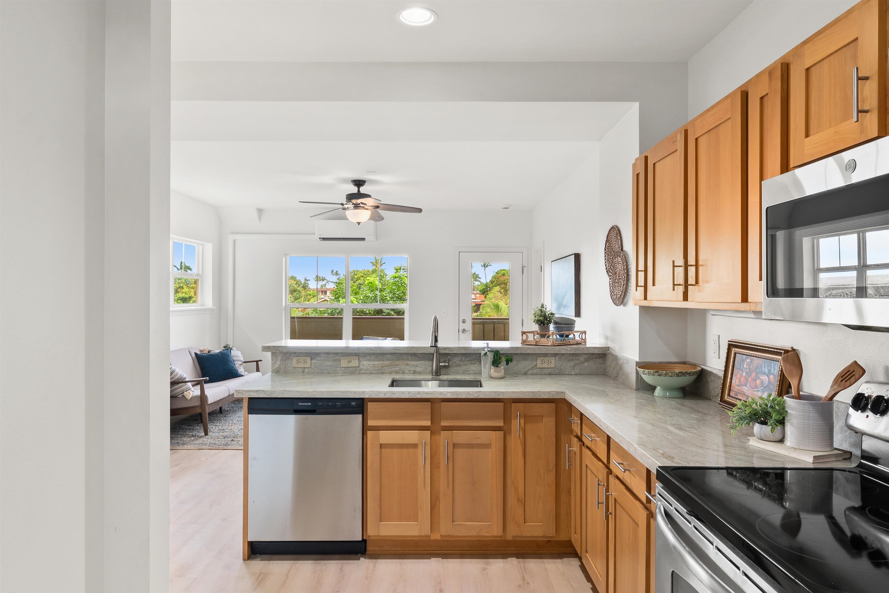 Hawaii Real Estate New Listing