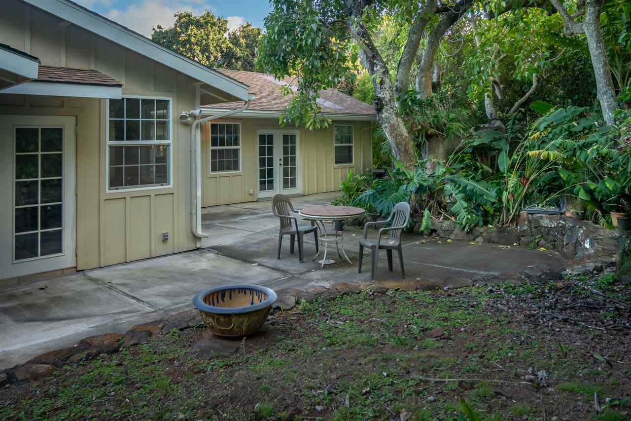 Molokai Home 1775 Kalae Hwy, Maui, Hawaii