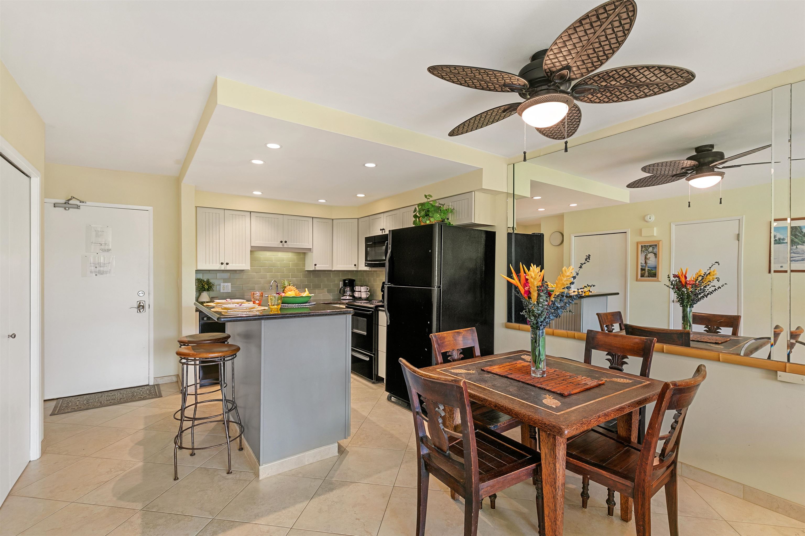 Photo of  2575 S Kihei Rd, Kihei, Maui, Hawaii