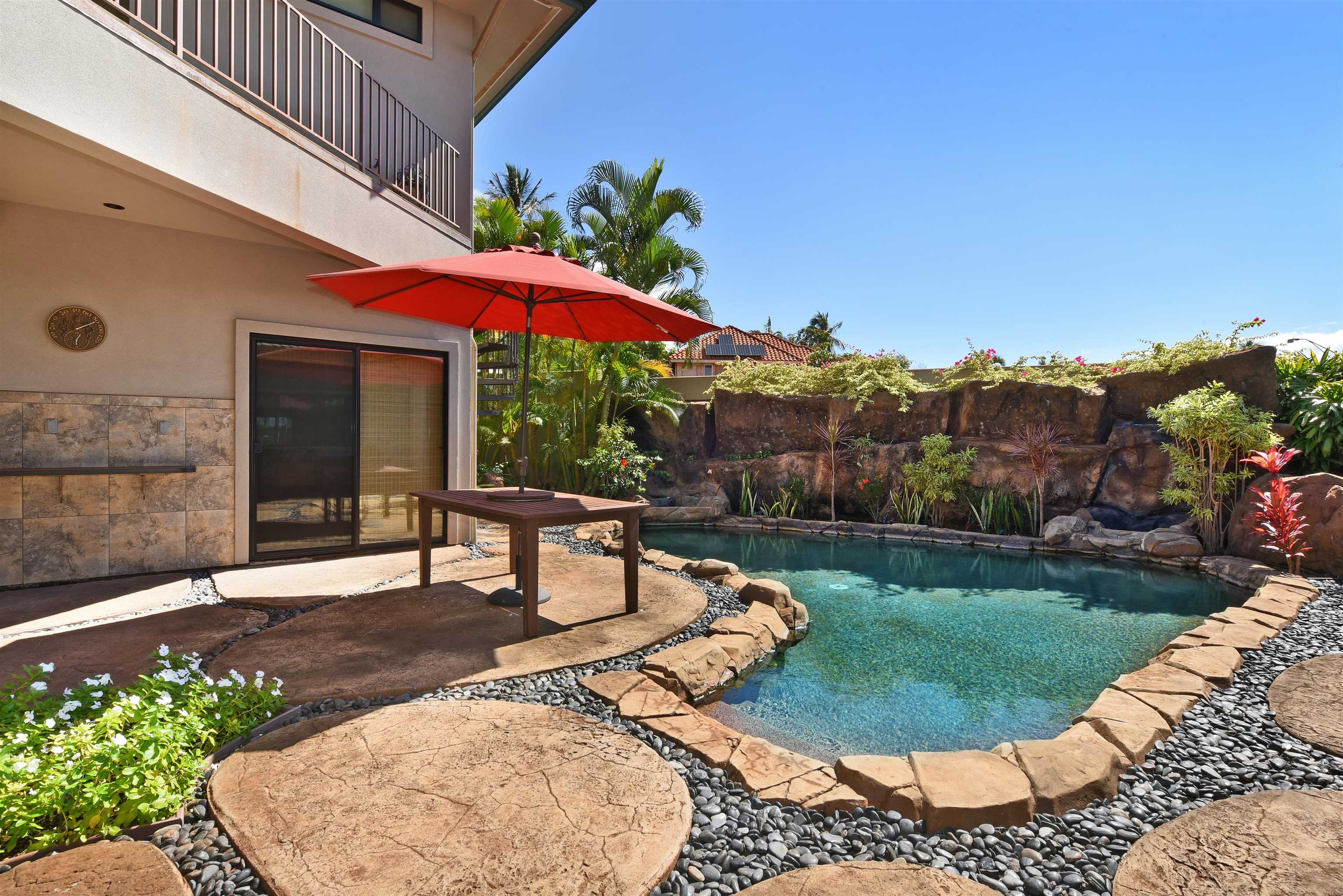 Photo of  304 S Kainoe St, Kaanapali, Maui, Hawaii