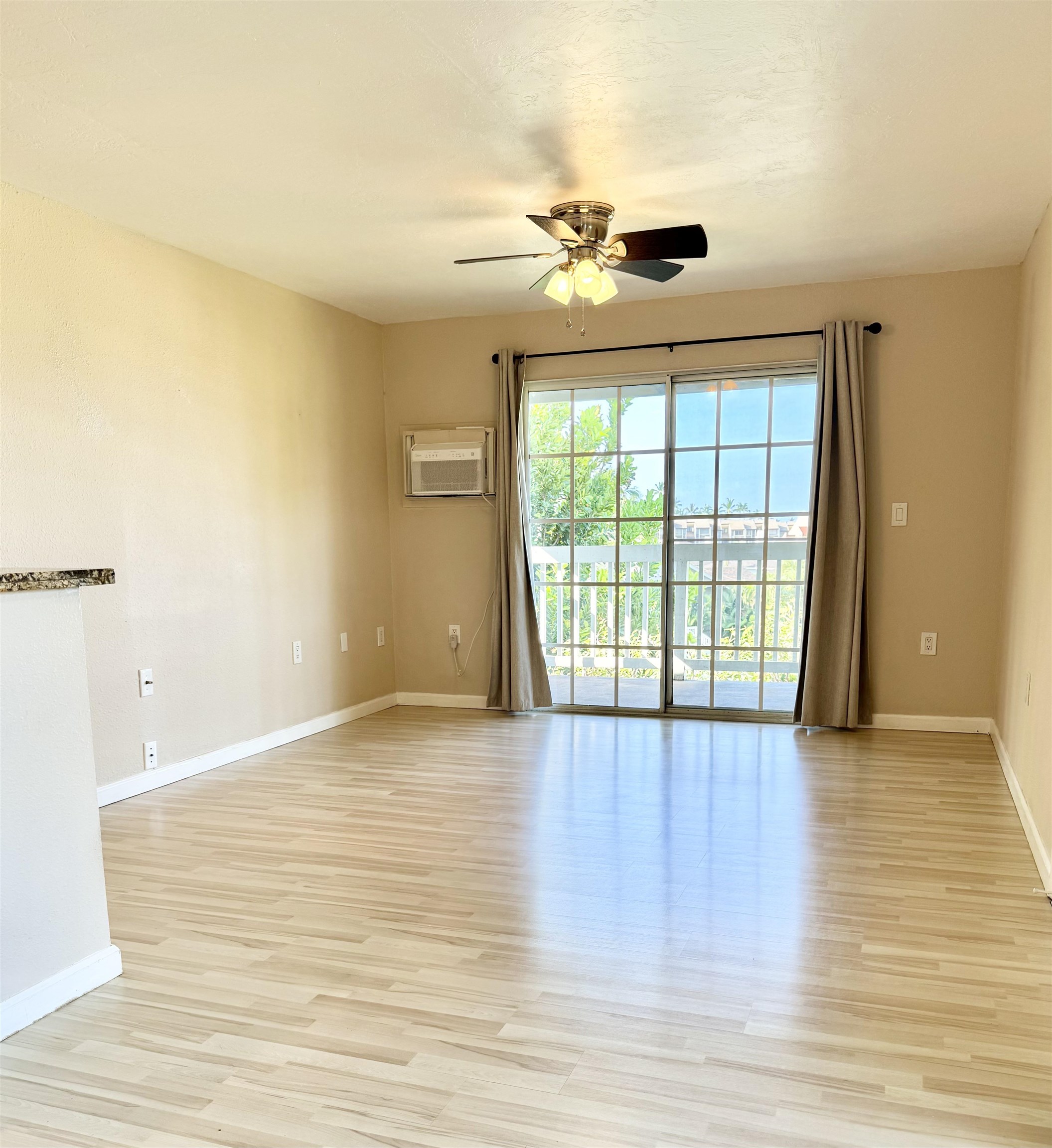 Photo 7 of  160 KEONEKAI Rd, Kihei, Maui, Hawaii